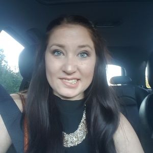 Meet your Posher, Melanie